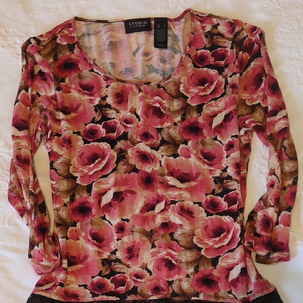 Studio Women's Pink and Brown Floral Dressy T Shirt